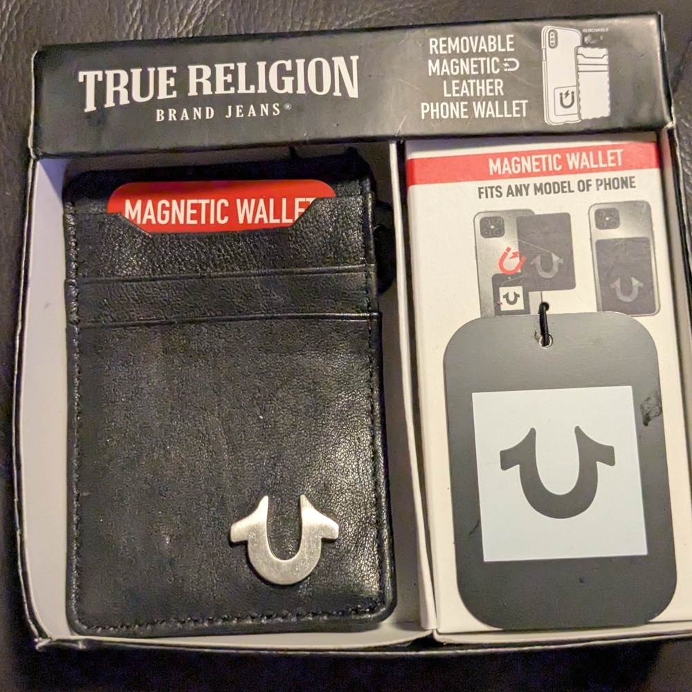 True Religion Black Magnetic Leather Phone Wallet - Picture 2 of 3